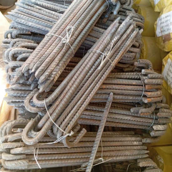 اوتاد مناسيب حديد للخيام 14 ملم طول 45 سم - اطناب